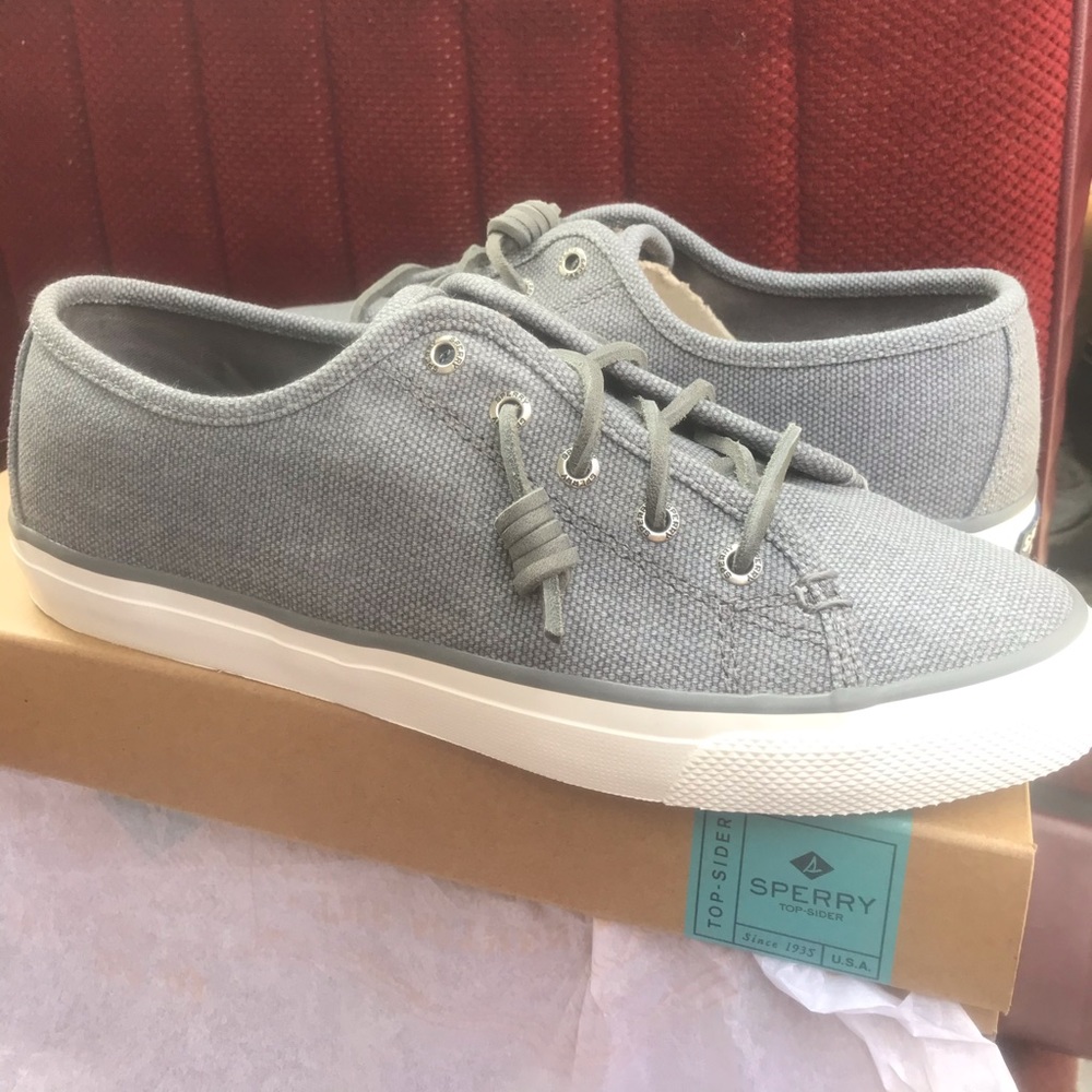 New Sperrys size 8.5